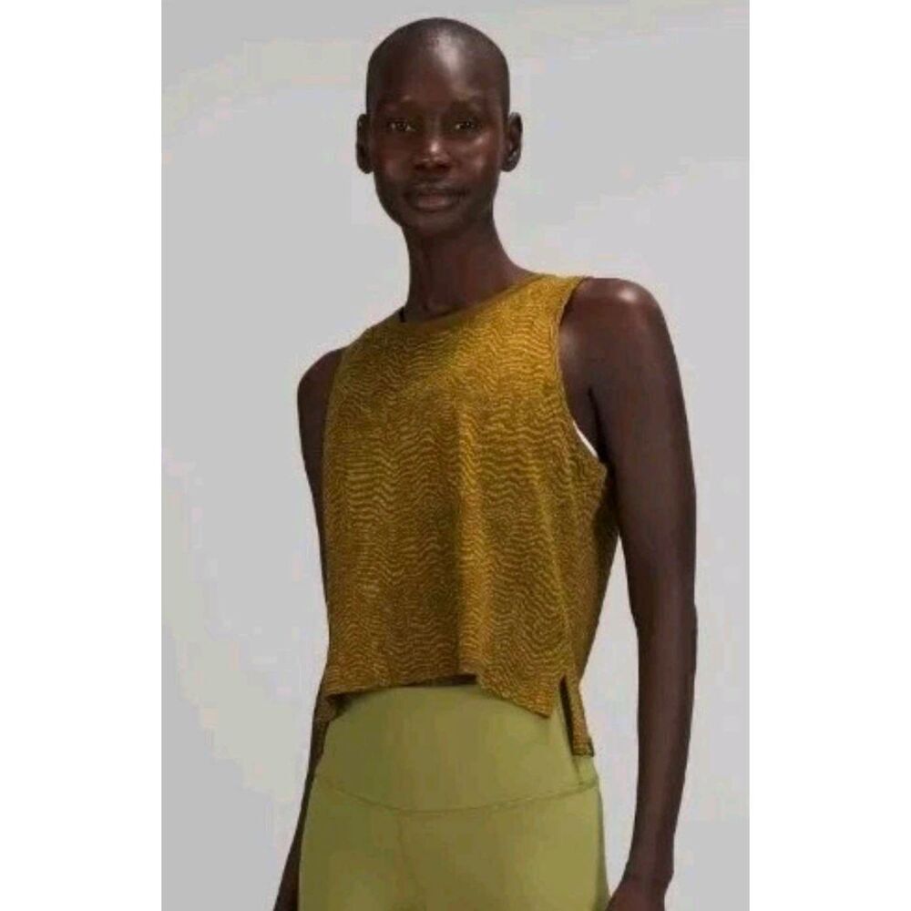 Lululemon Train To Be Ripple Wave Deep Artifact Auric Gold Tank Top, Size 10
